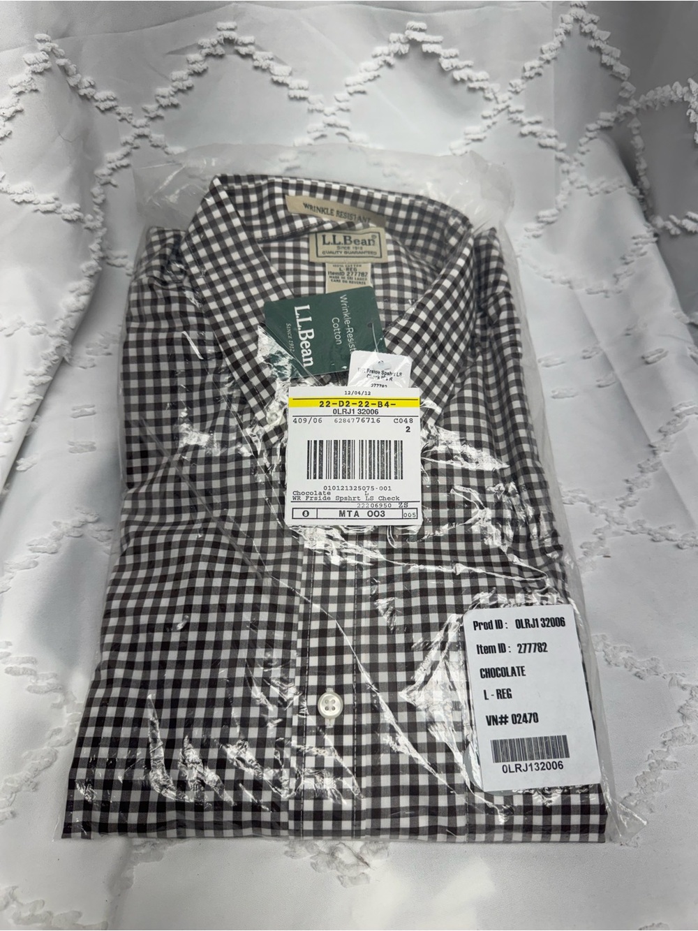 L.L. Bean Men's L Wrinkle-Resistant Gingham Check Dress Shirt Chocolate White